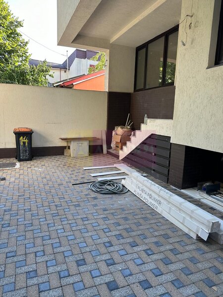 Vanzare ap 5 cam in bloc 5 et - Metrou Crangasi, parcare