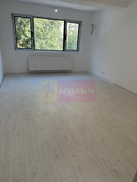 Vanzare ap 5 cam in bloc 5 et - Metrou Crangasi, parcare