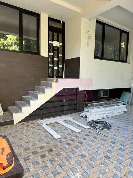 Vanzare ap 5 cam in bloc 5 et - Metrou Crangasi, parcare